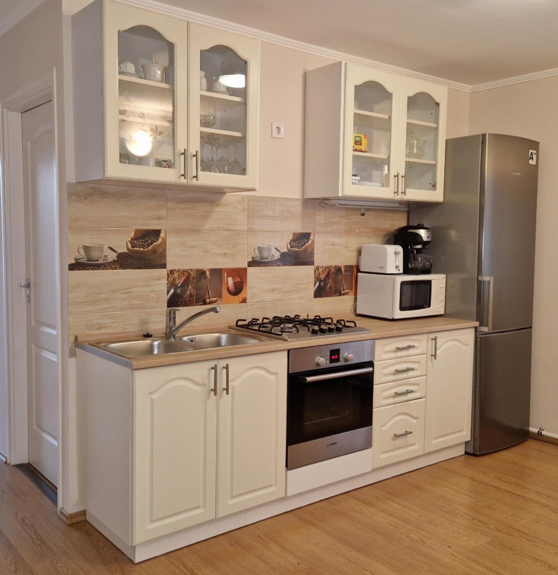 Beri Apartman Шиофок Экстерьер фото